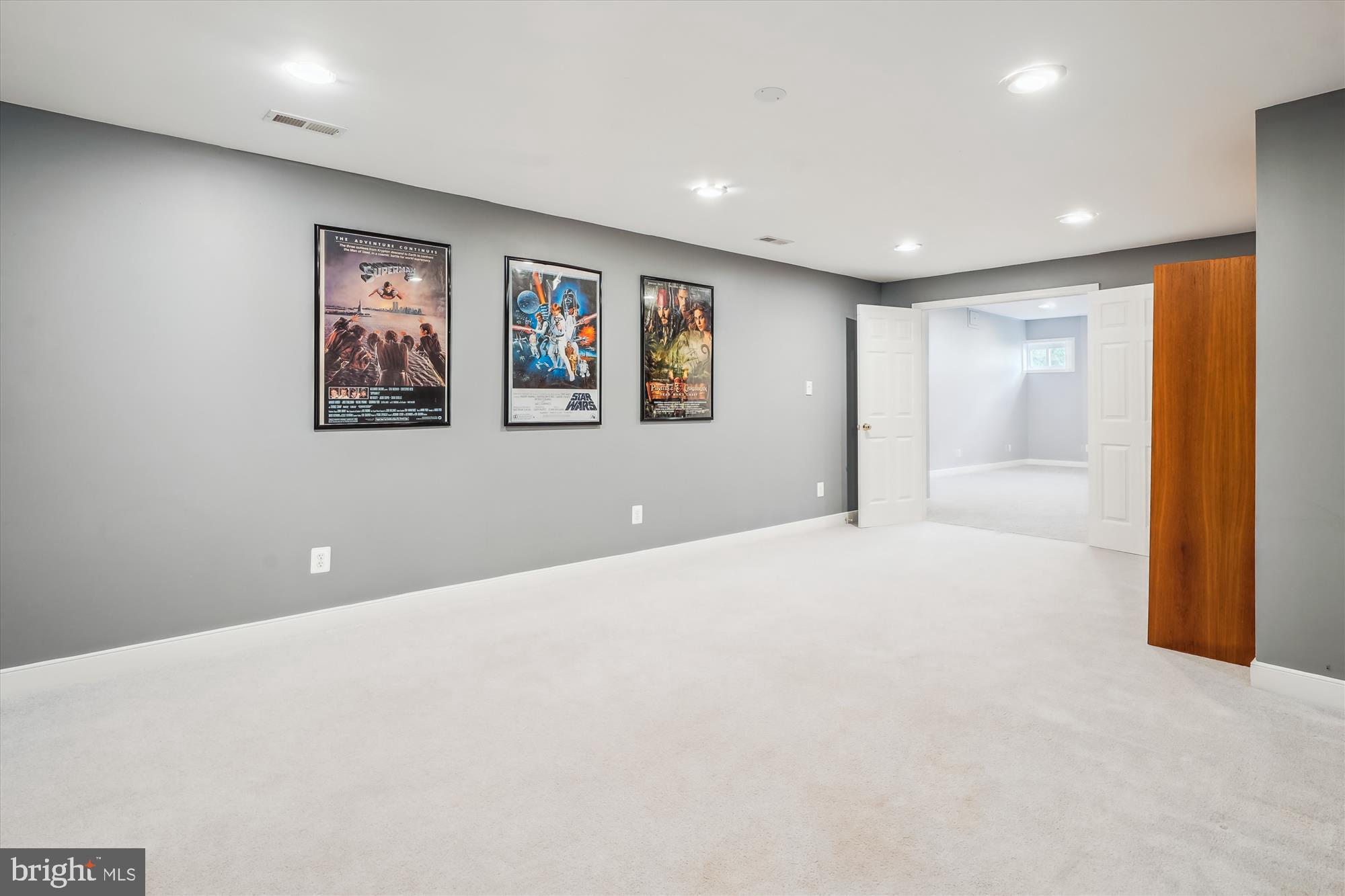 COUNTRYSIDE - Residential