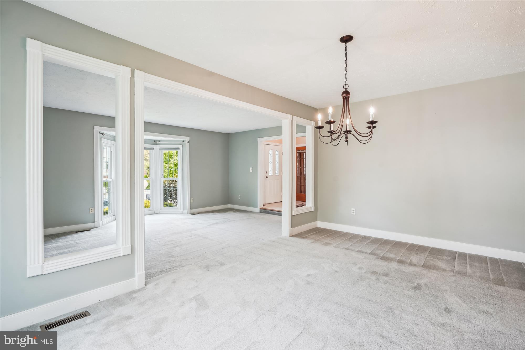 COUNTRYSIDE - Residential