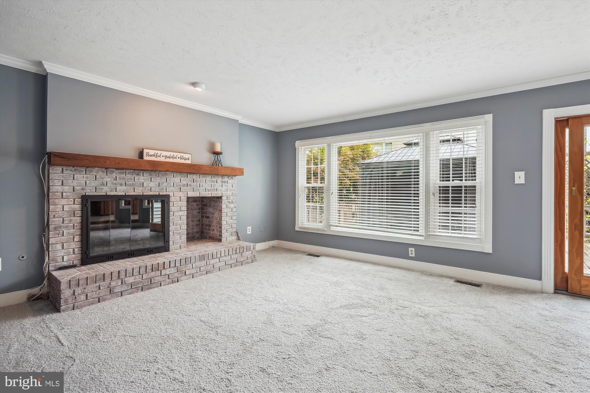 COUNTRYSIDE - Residential