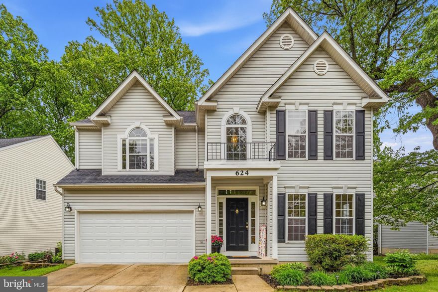 Gorgeous 5 bedroom 3.5 bath single family home in the community of Robinson Retreat in Severna Park. The main level has beautiful refinished hard wood floors through out. Open concept kitchen with granite counter tops leads to sunken living room with cozy pellet stove. Enjoy a morning beverage in the sunroom overlooking landscaped yard. 
Upper level with 4 generous bedrooms. The primary suite with hardwood floors has en suite with double vanity, separate shower and soaking tub. The fully finished lower level continues with hard wood floors and a huge recreation room. The space includes a separate office/den/5th bedroom and newly renovated full bath. This home is an entertainer’s dream. Step outside to a 2 level deck with patio area under a gazebo for lounging or enjoy the fire pit with built in seating. This is an active community with HOA and a  children’s play ground and a 5 minute walk to B&A trail. Roof-2020, HVAC- 2017, 2 car garage, underground sprinkler system. A Must See!