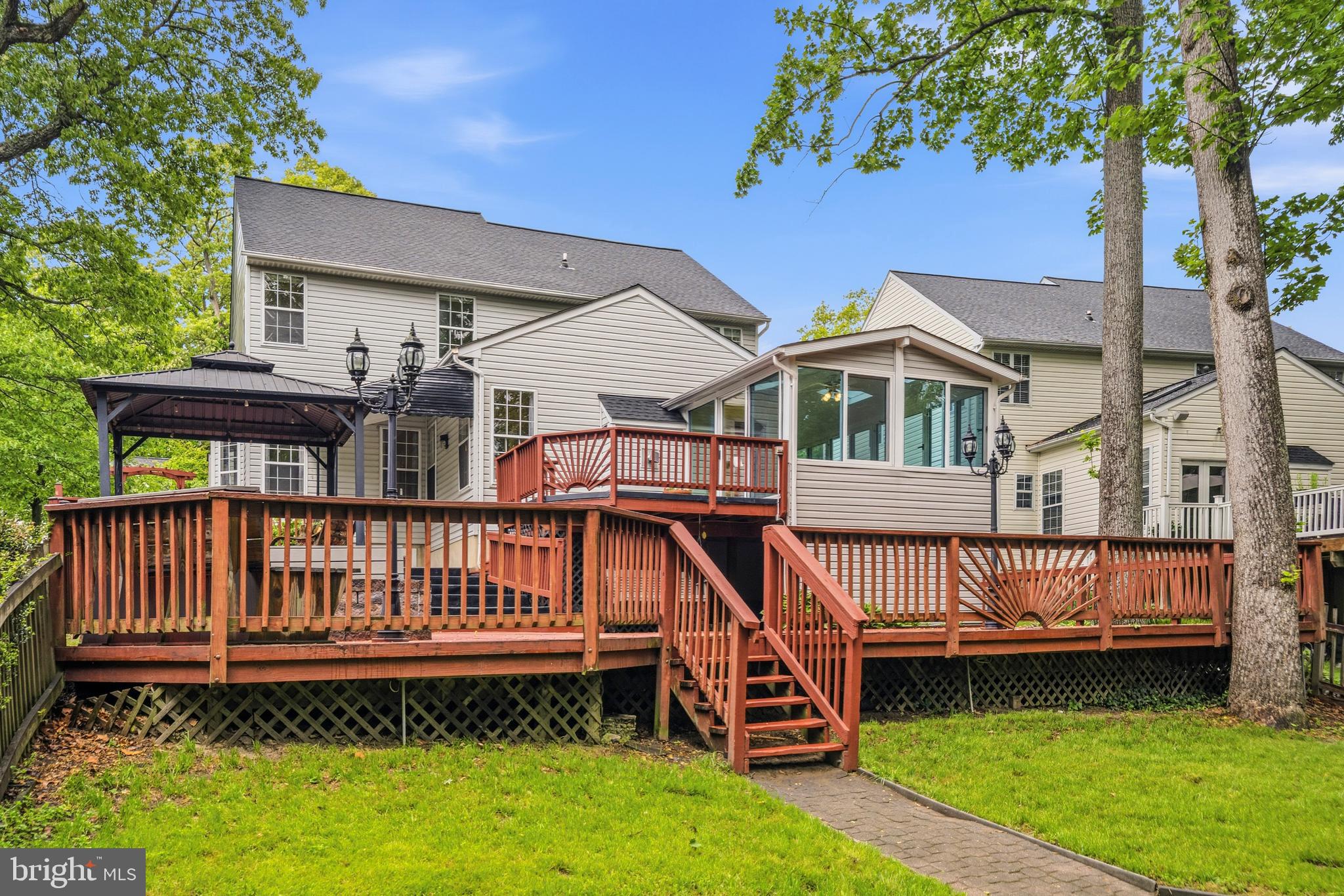 ROBINSON RETREAT - Residential