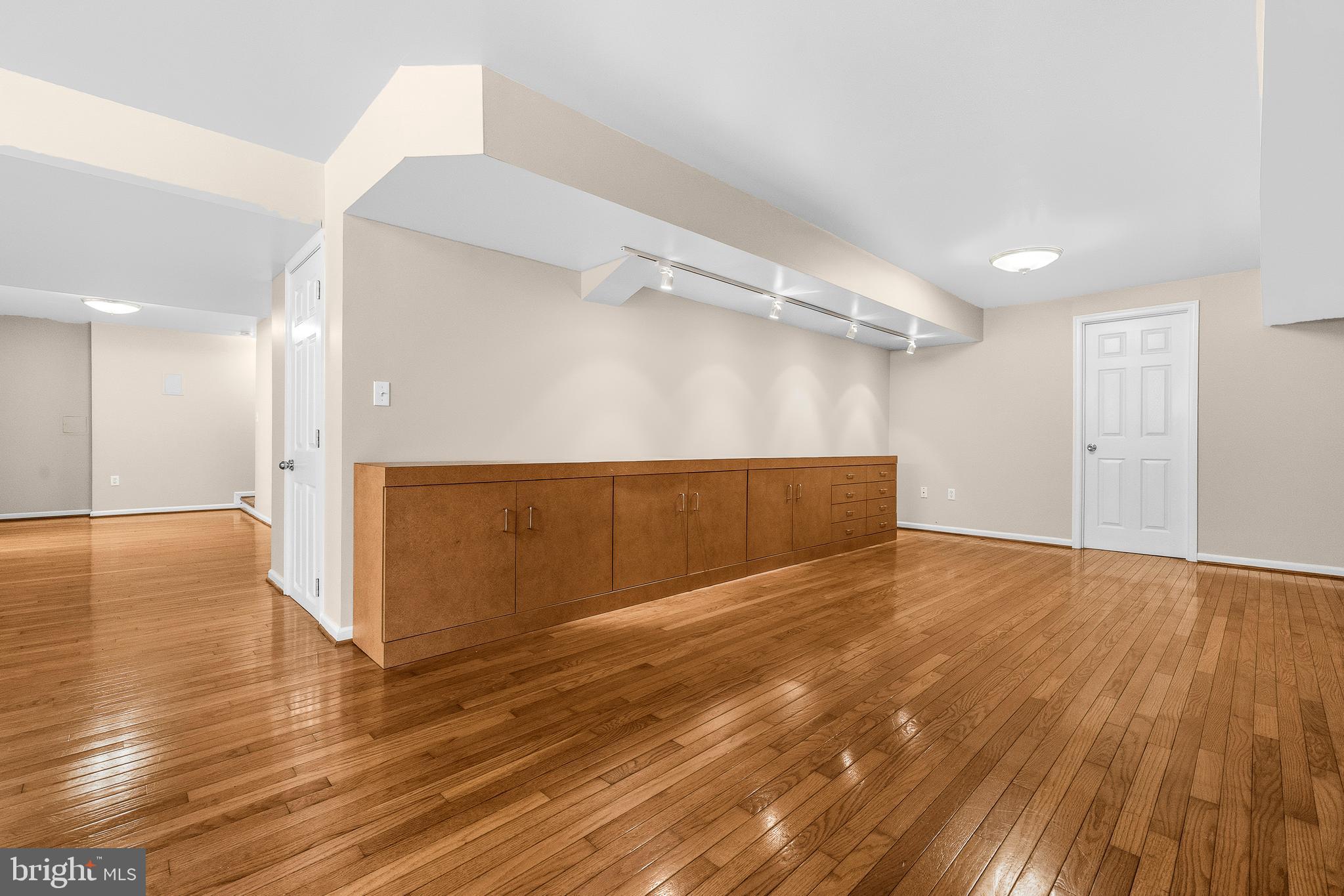 ROBINSON RETREAT - Residential