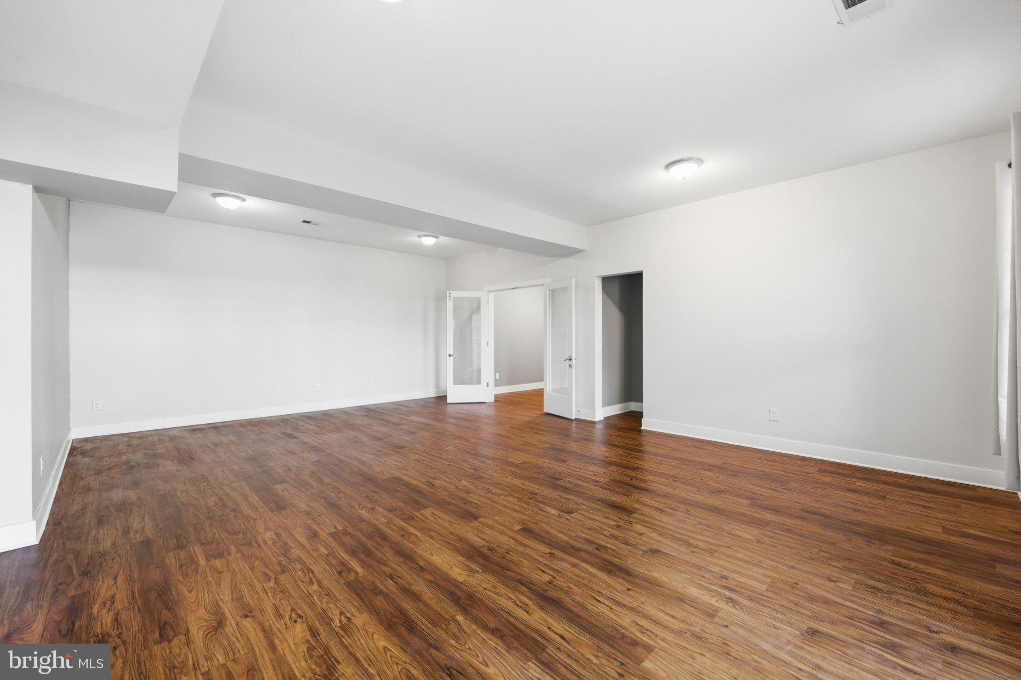 RED HILL - Residential