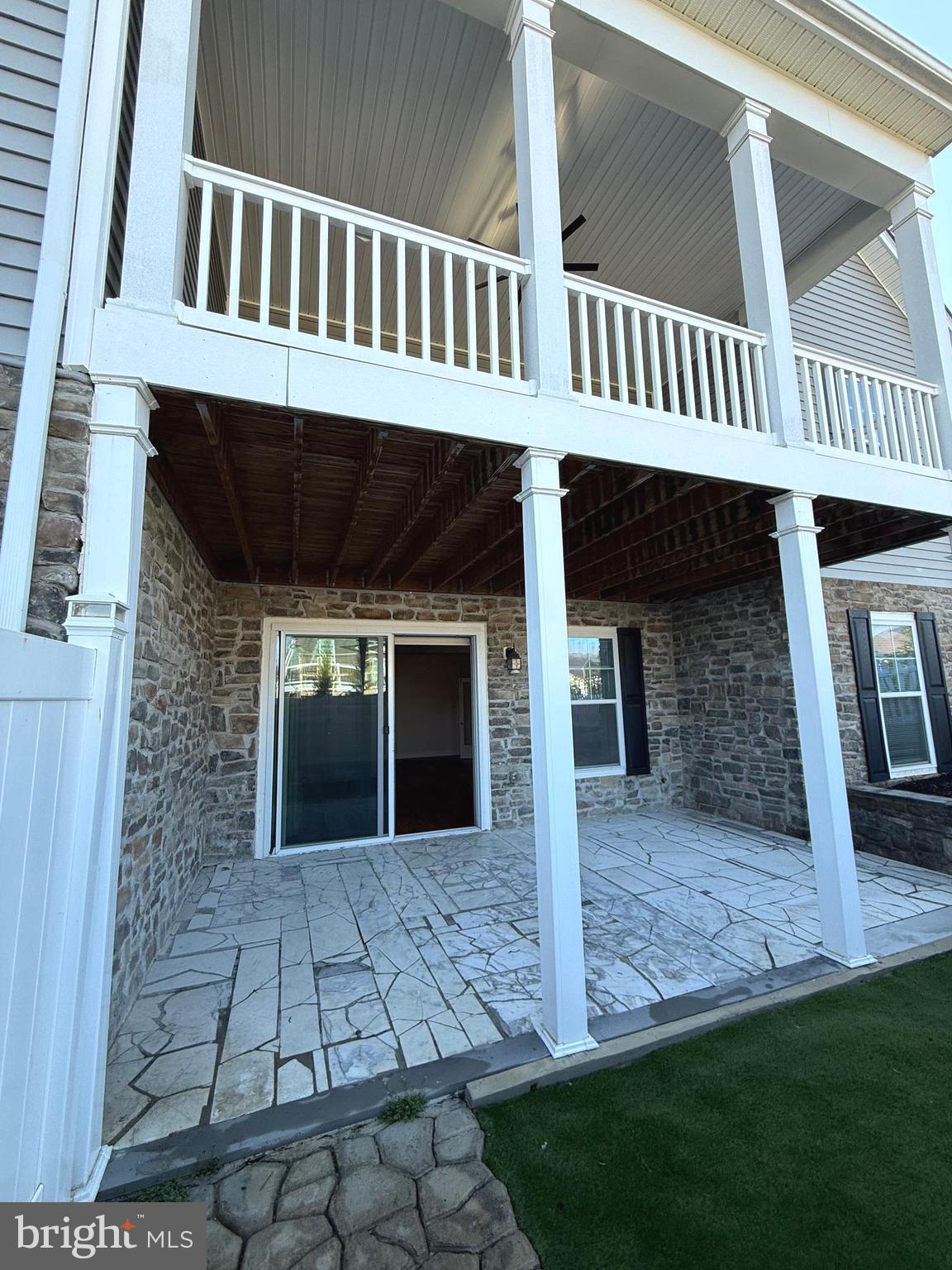 RED HILL - Residential