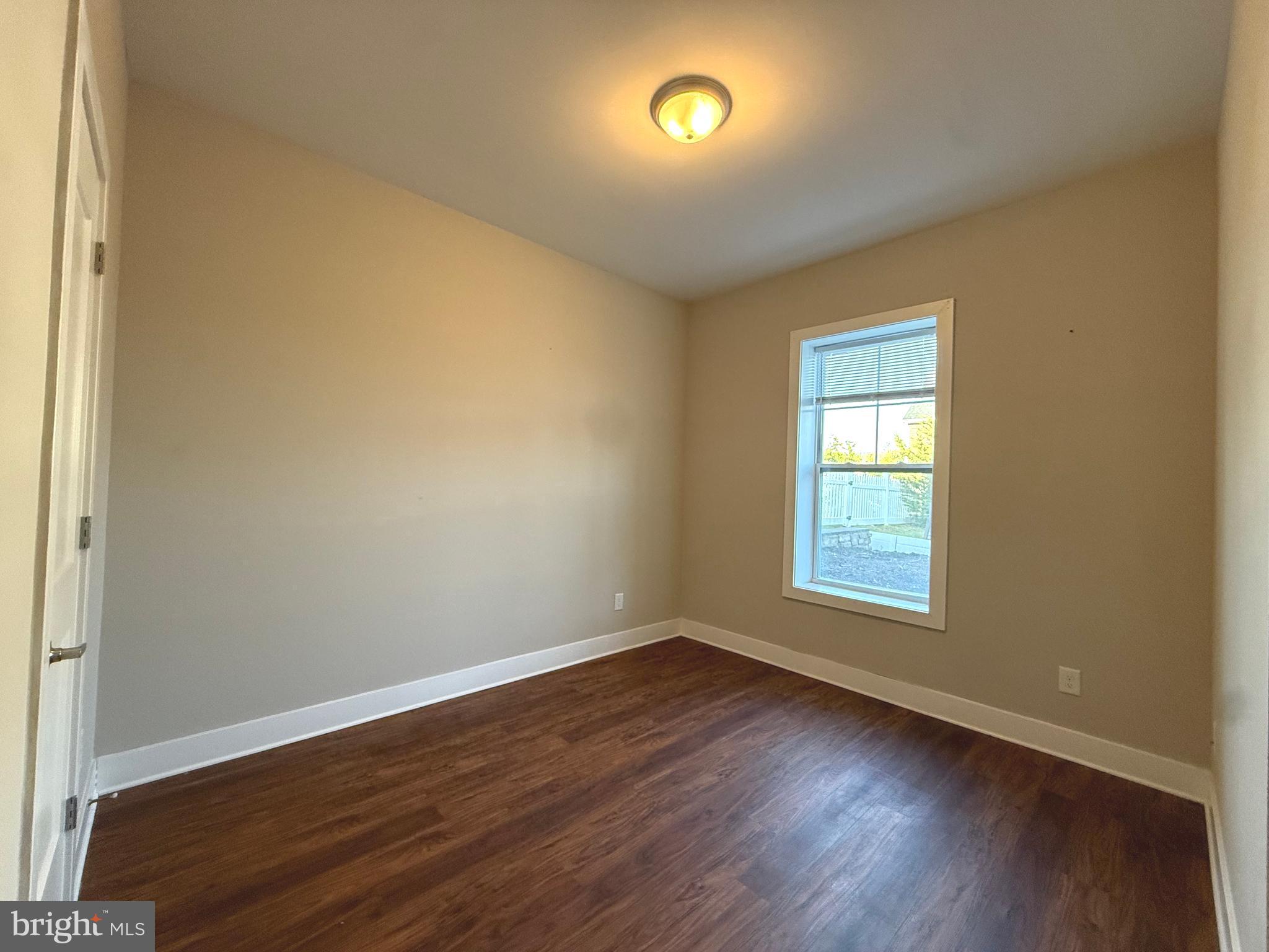 RED HILL - Residential