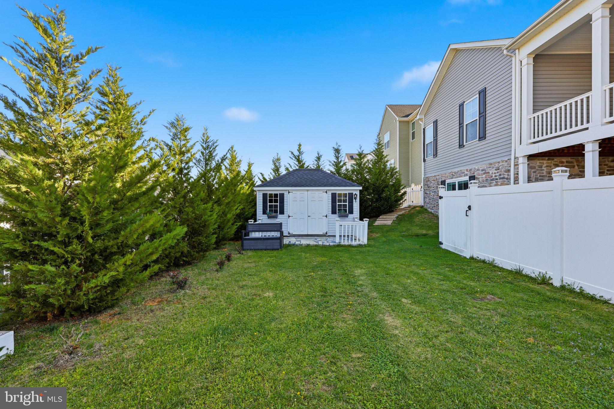 RED HILL - Residential