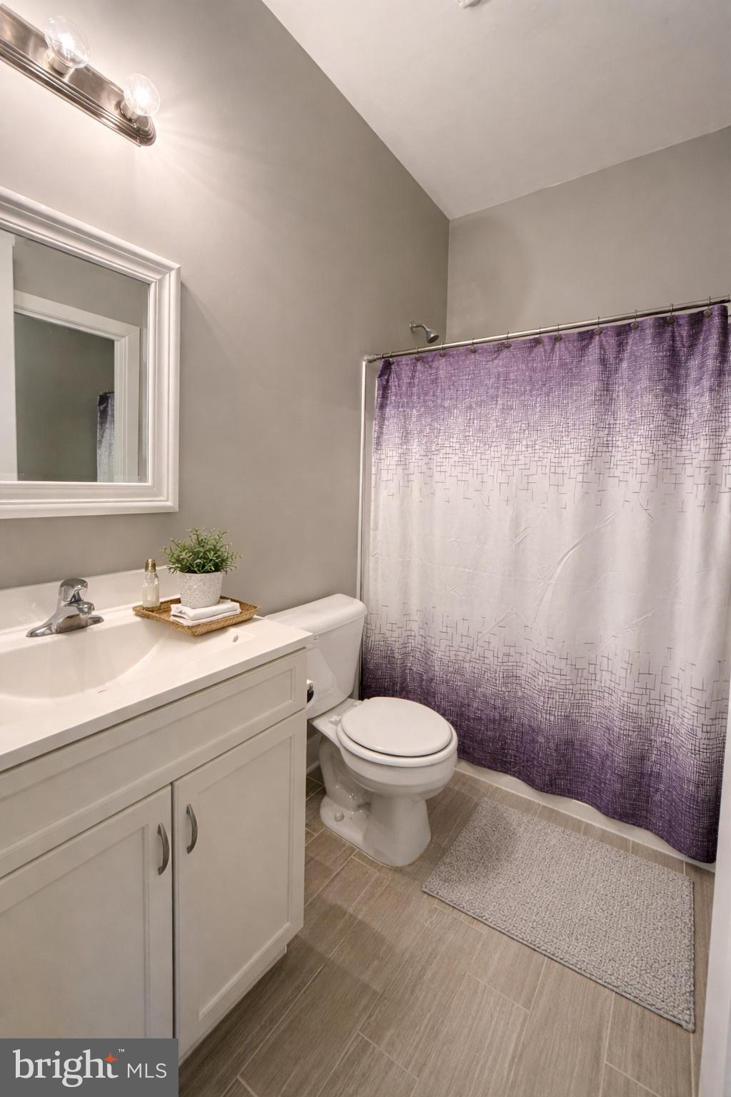 RED HILL - Residential