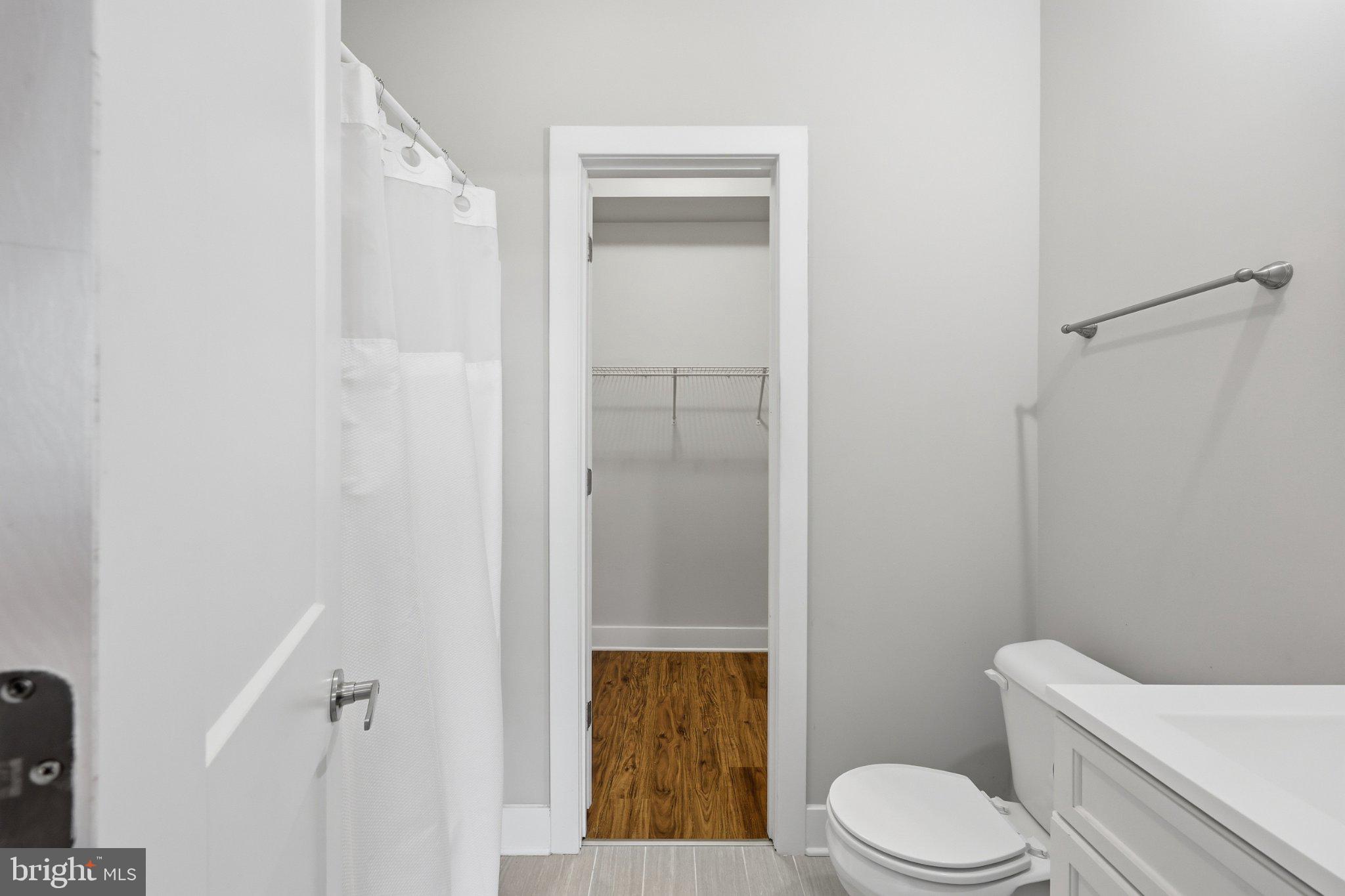 RED HILL - Residential