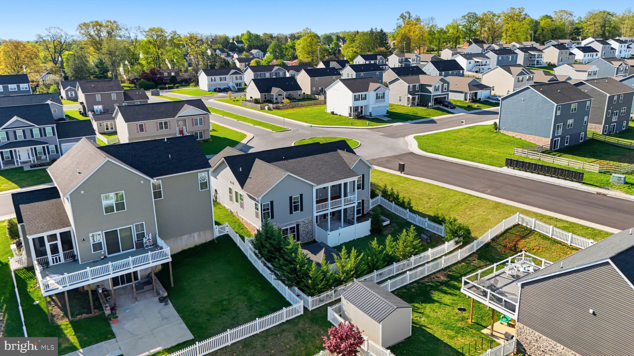 RED HILL - Residential