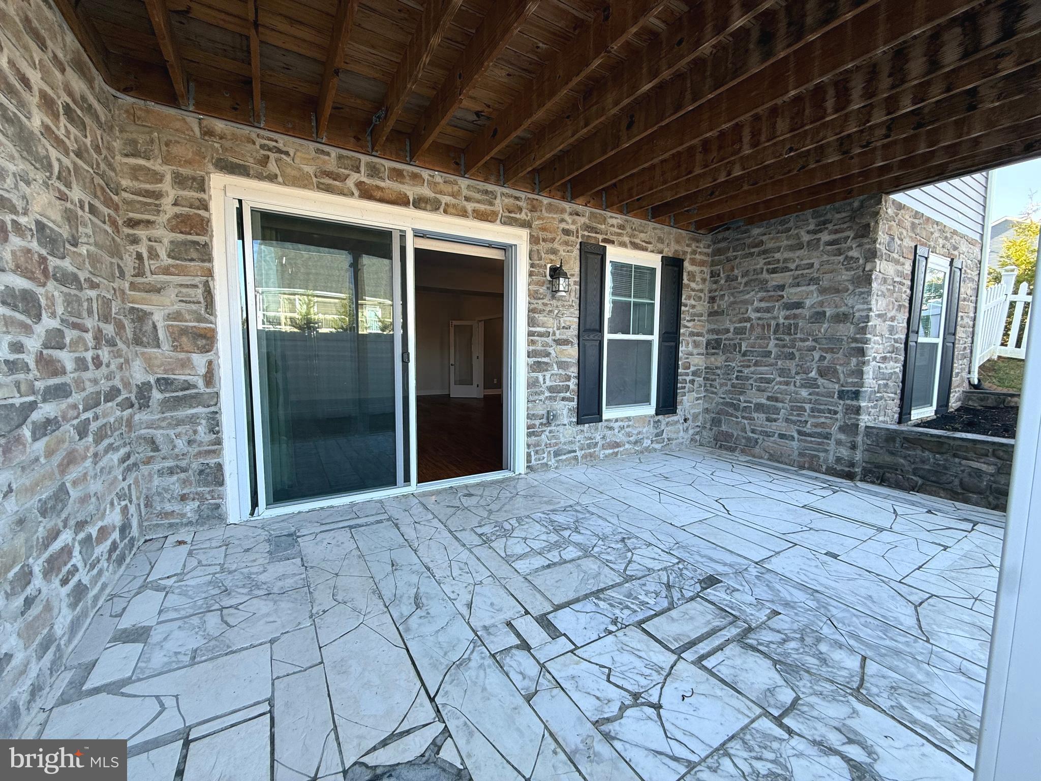 RED HILL - Residential