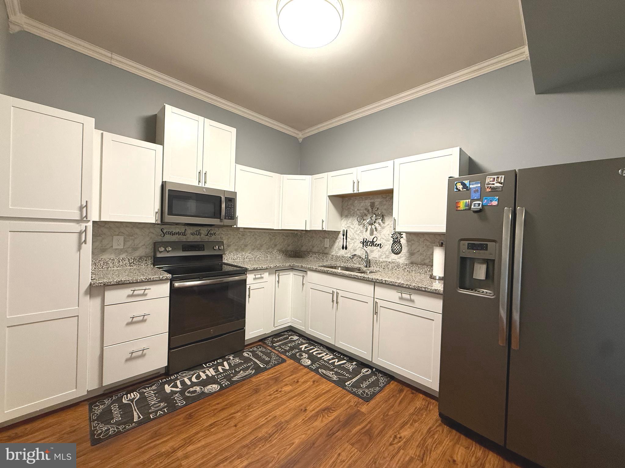 RED HILL - Residential