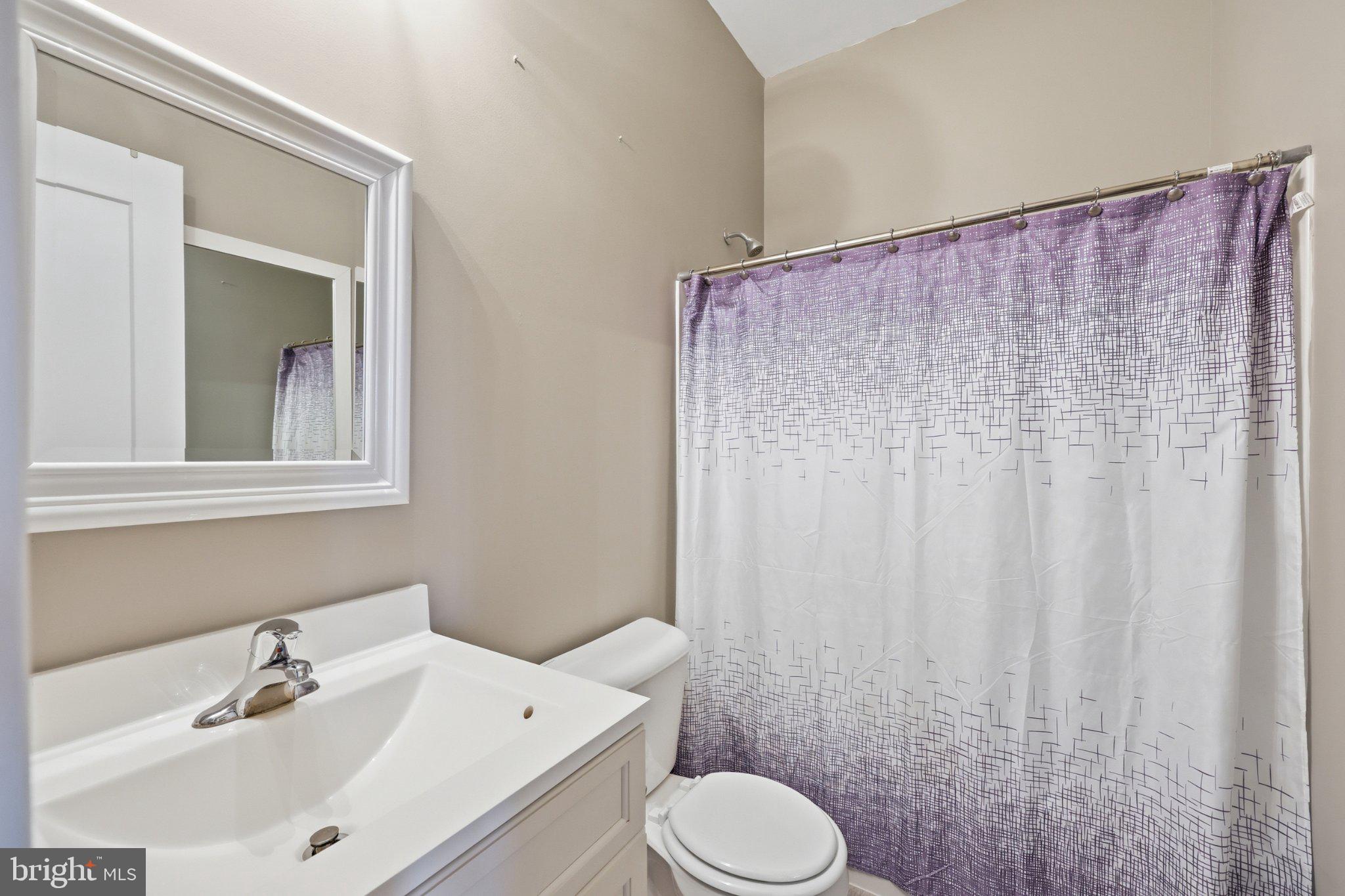 RED HILL - Residential