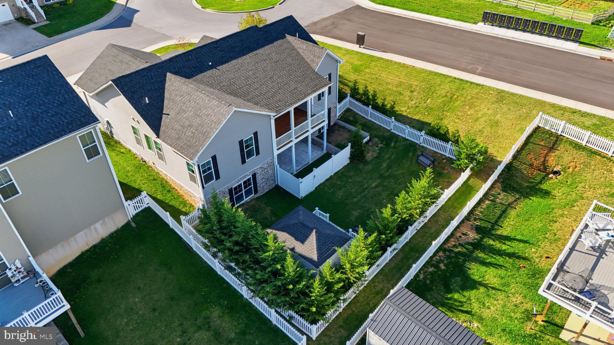 RED HILL - Residential