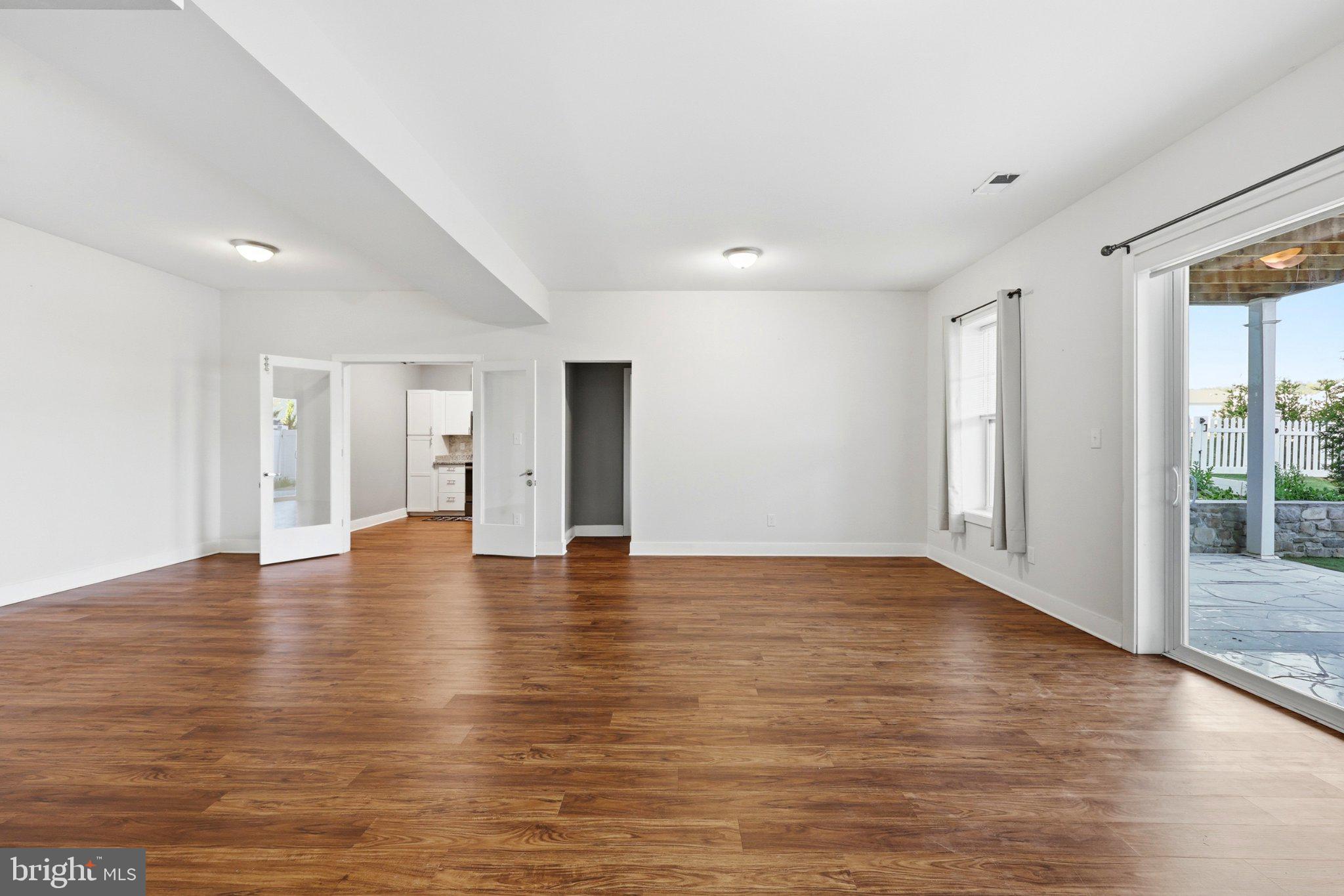 RED HILL - Residential