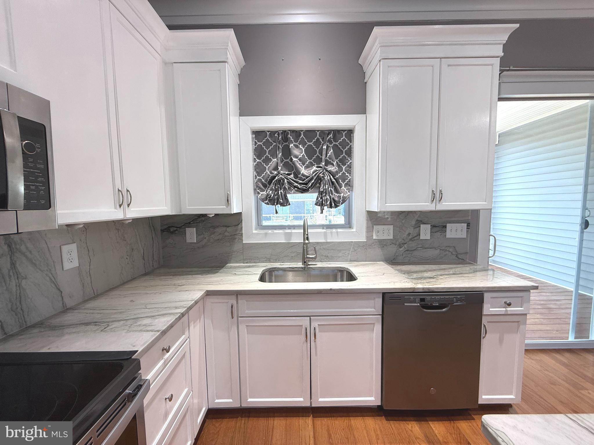 RED HILL - Residential