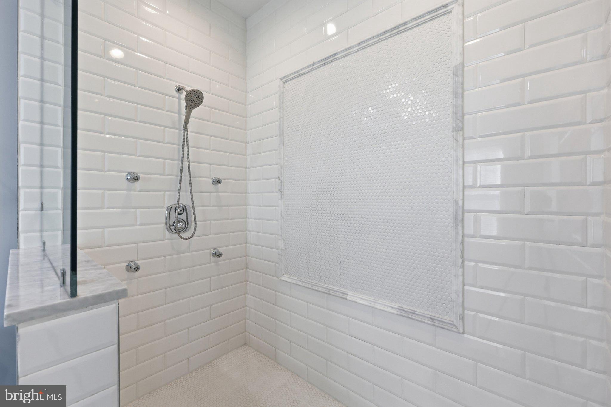 RED HILL - Residential