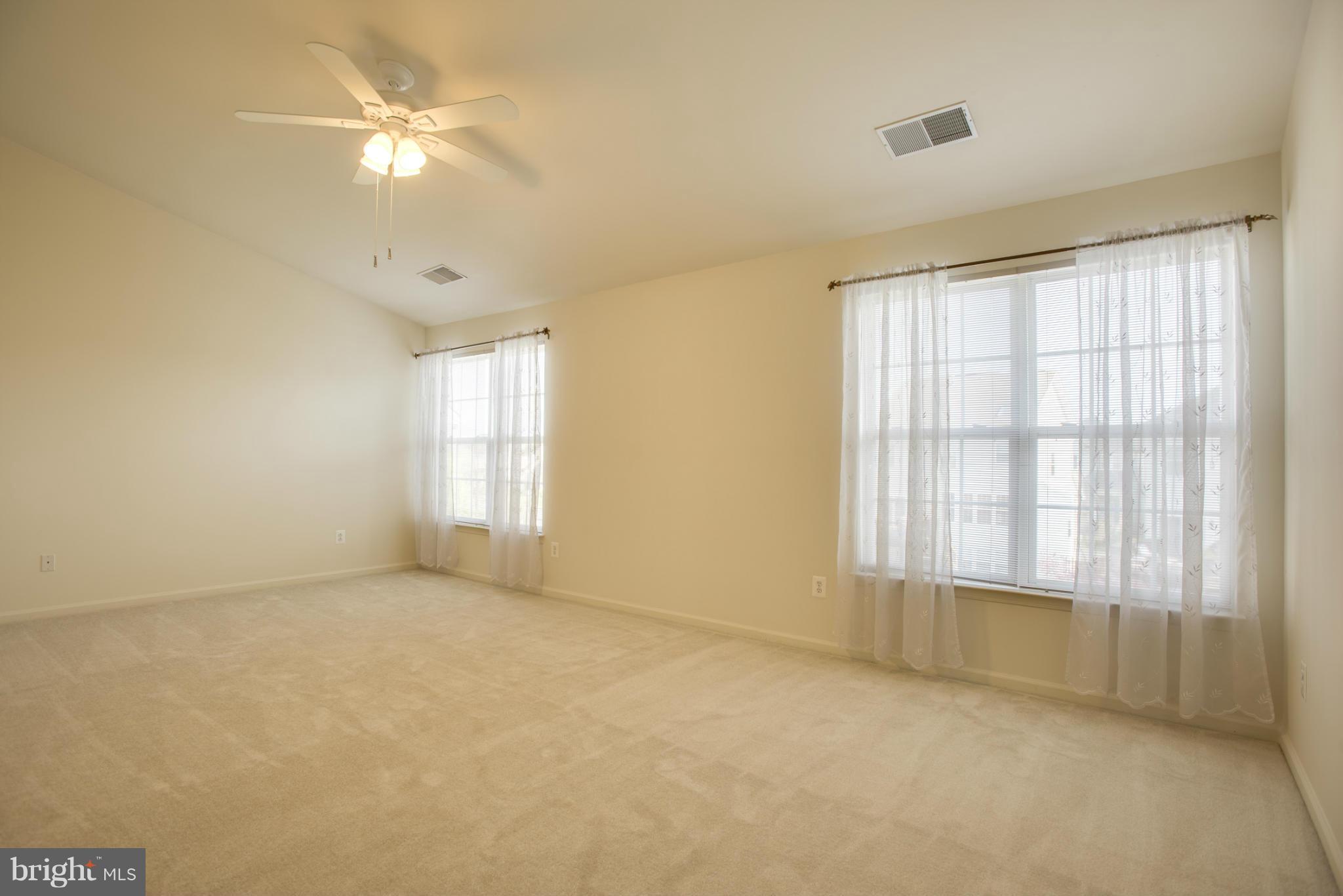 INDEPENDENCE/UNIV VLG - Residential