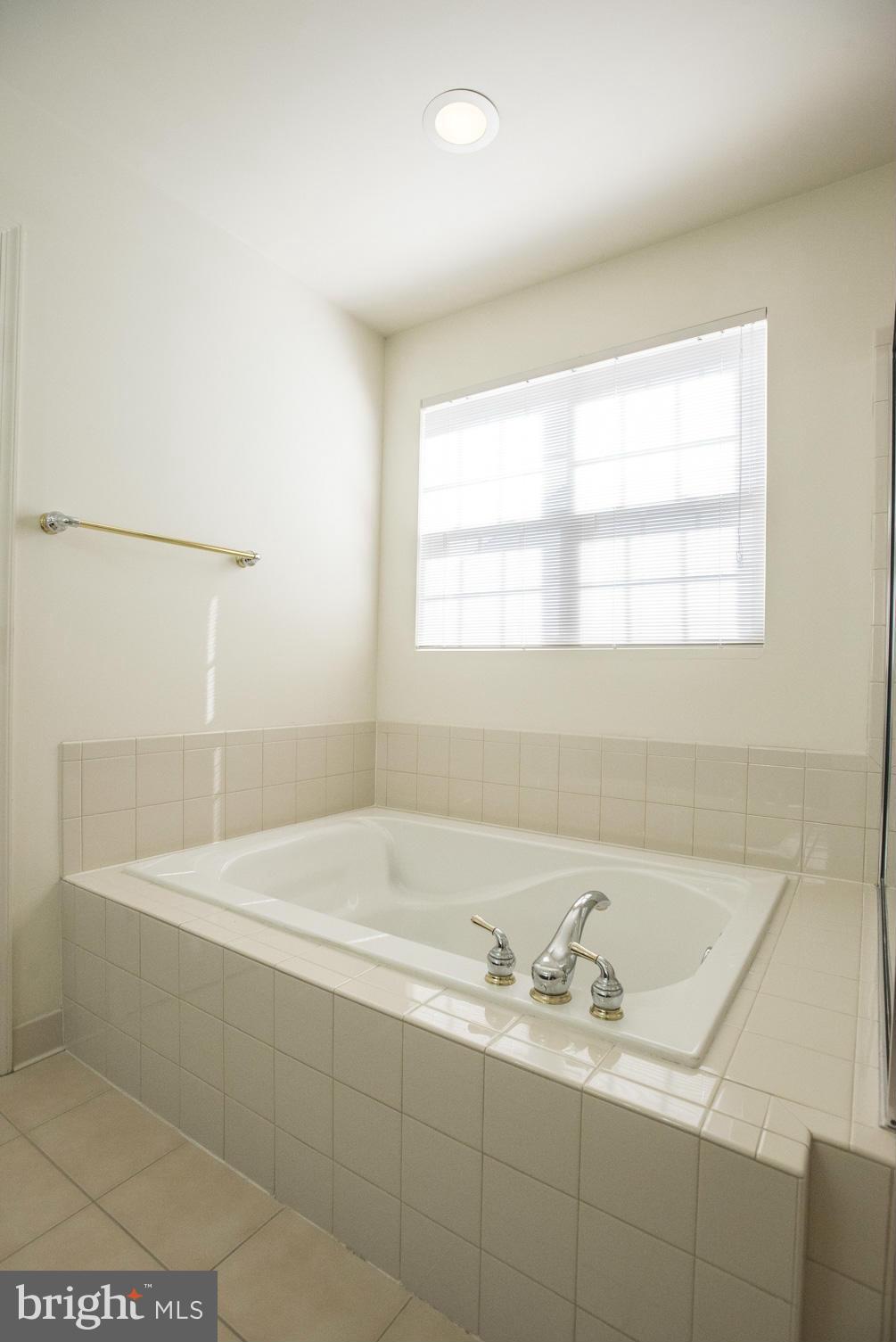 INDEPENDENCE/UNIV VLG - Residential