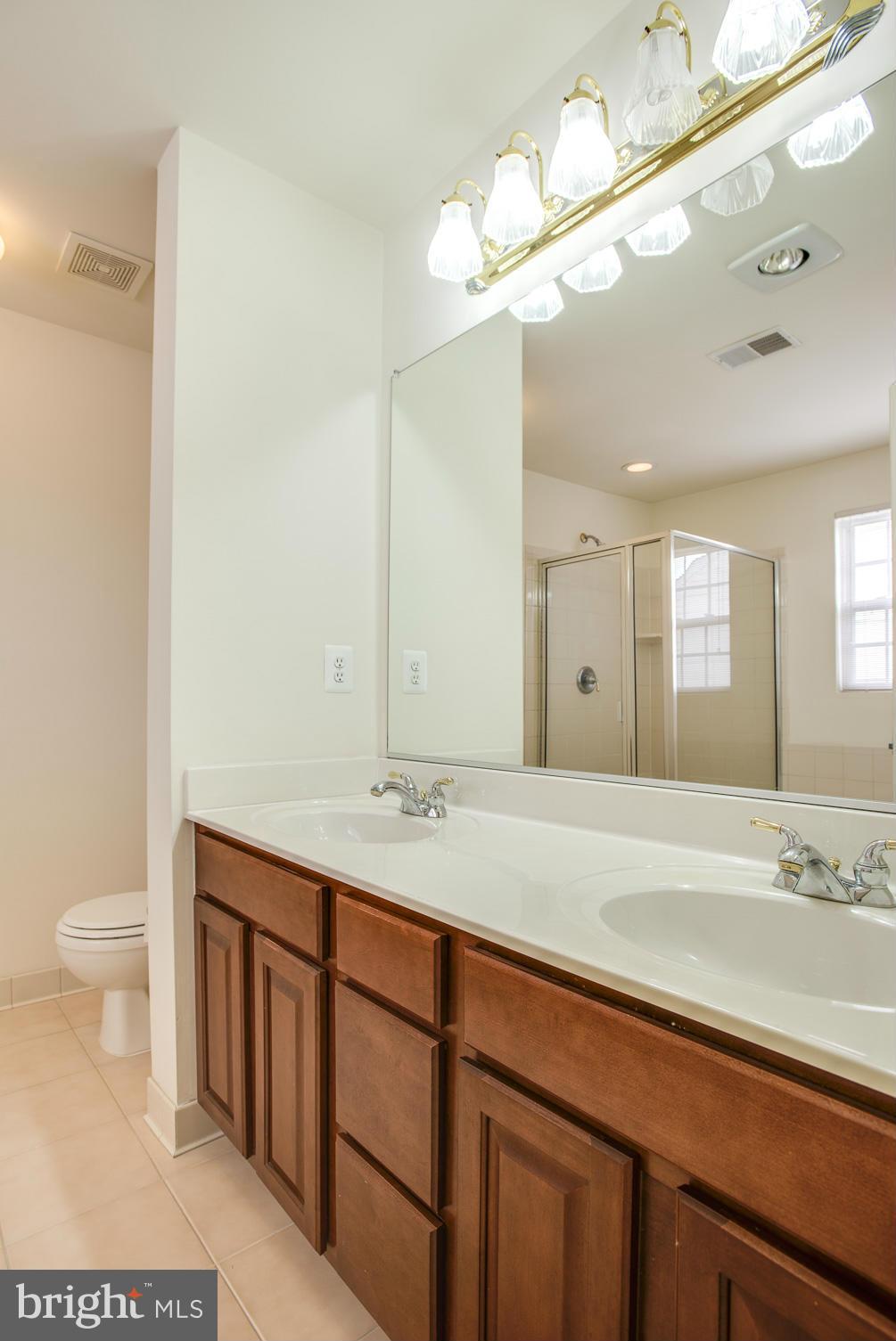 INDEPENDENCE/UNIV VLG - Residential