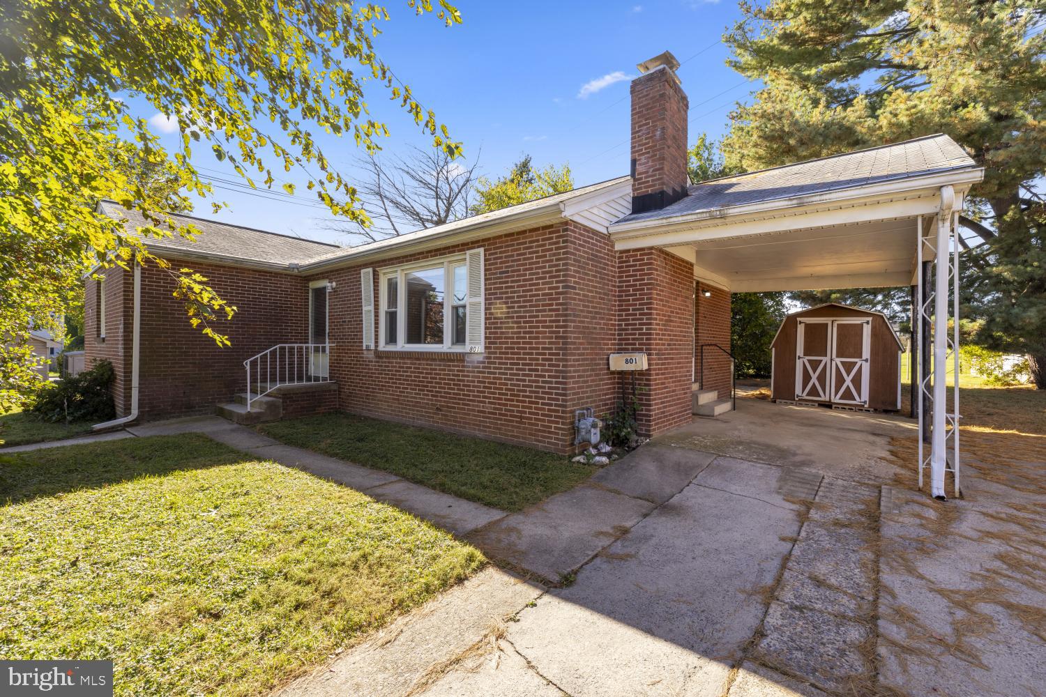 801 PINE AVENUE