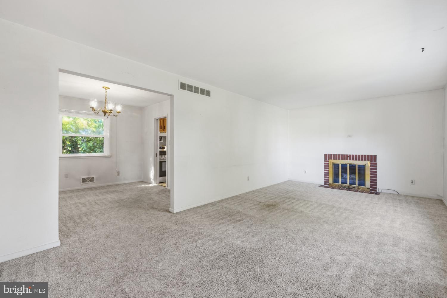 801 PINE AVENUE