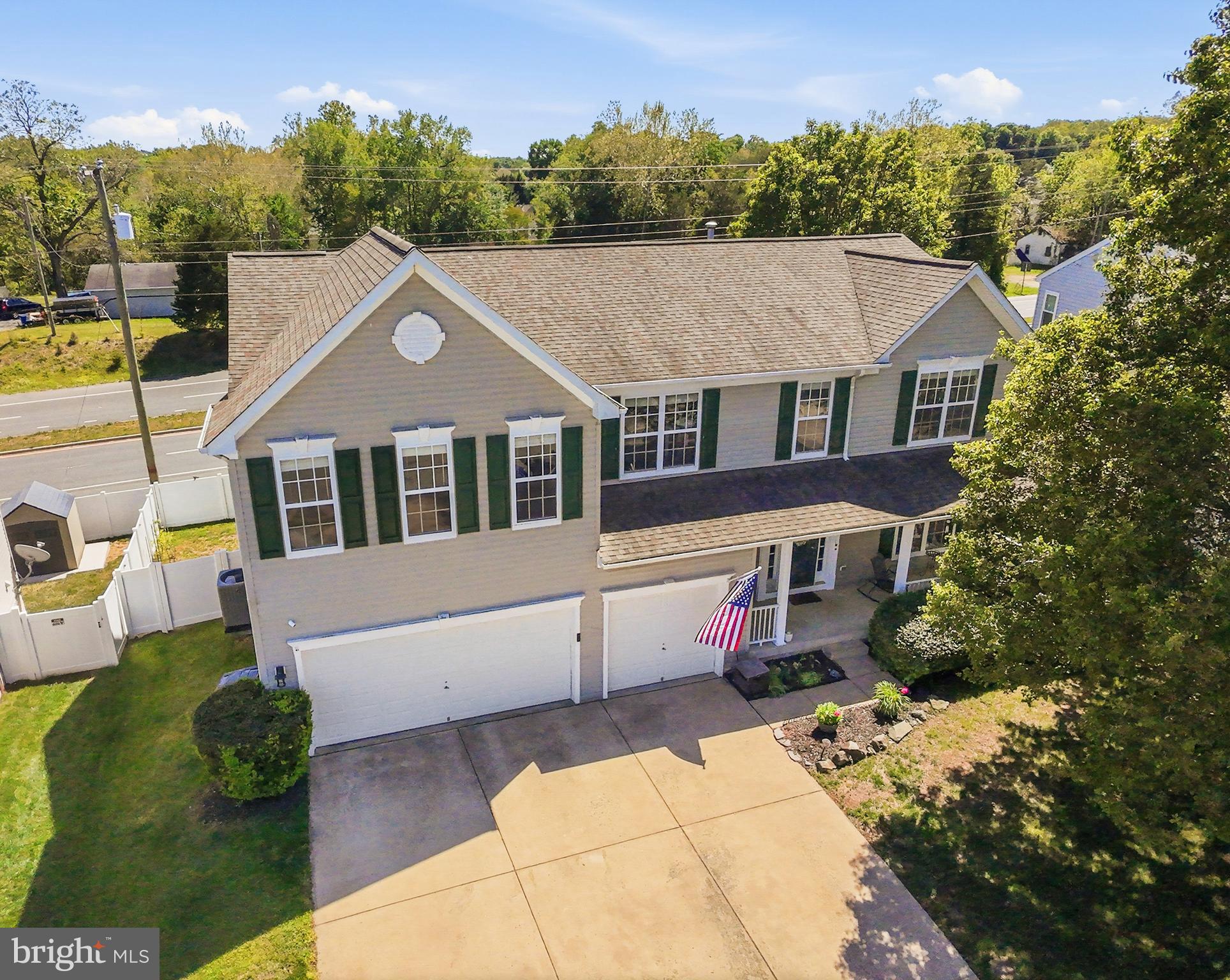 APPLE GROVE - Residential