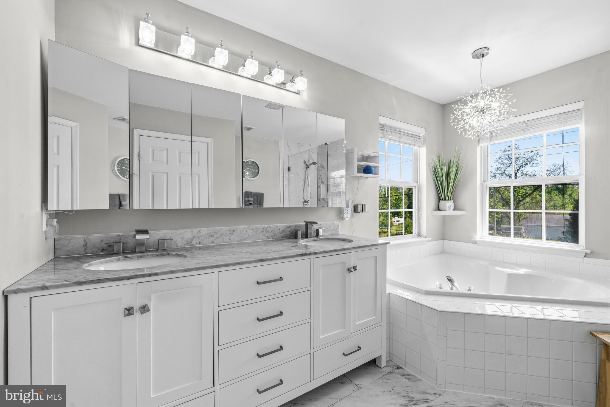 APPLE GROVE - Residential