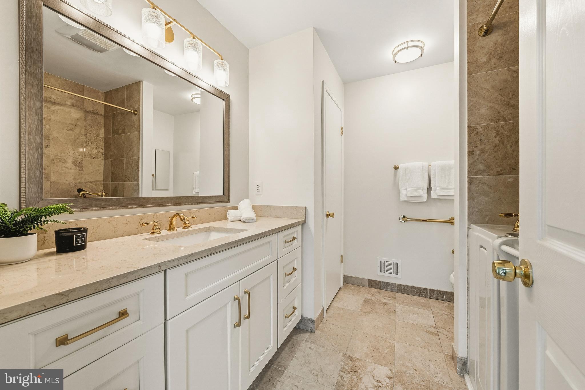 EVERMAY - Residential