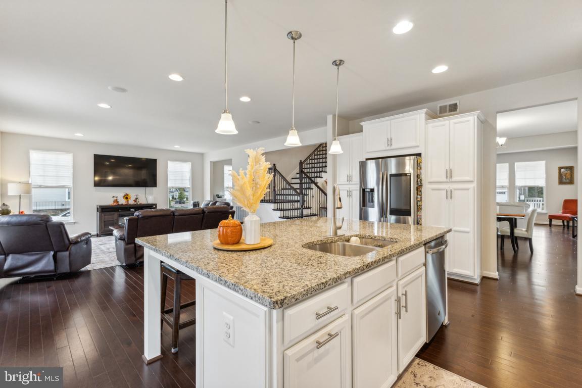 EMBREY MILL - Residential