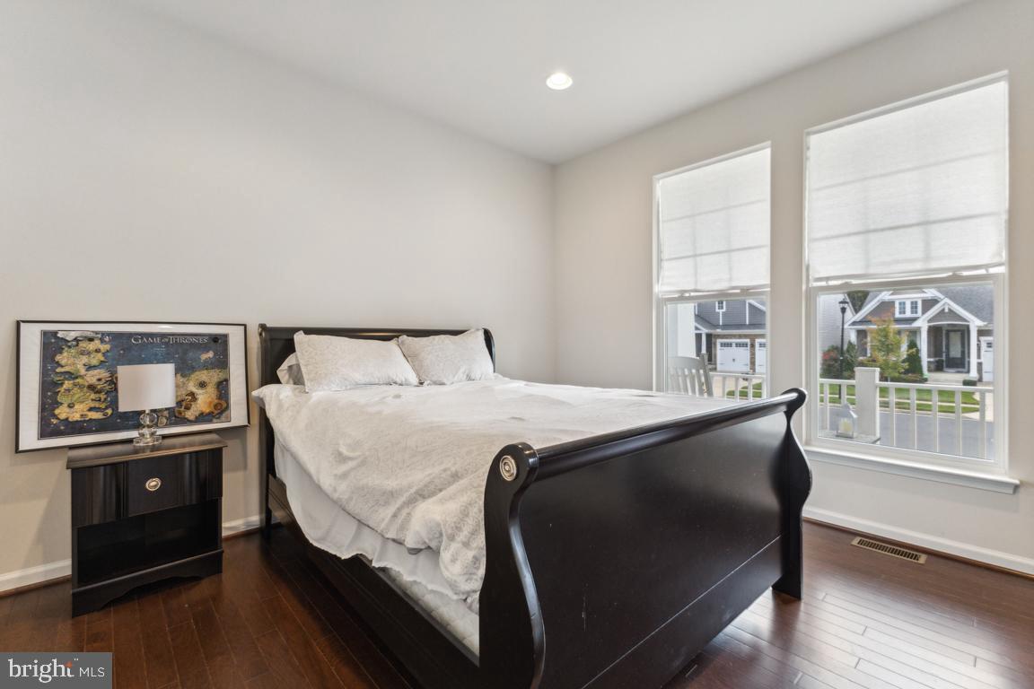 EMBREY MILL - Residential