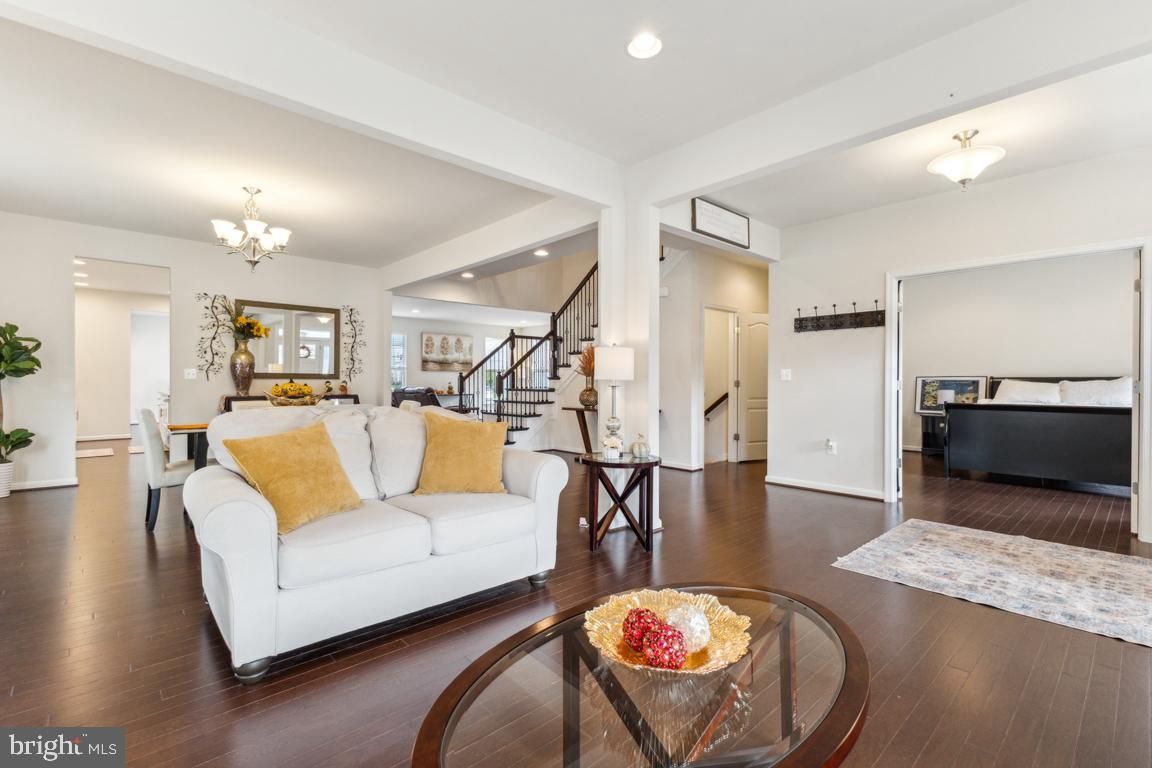 EMBREY MILL - Residential