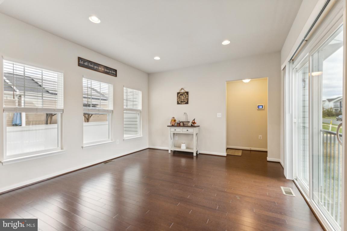 EMBREY MILL - Residential