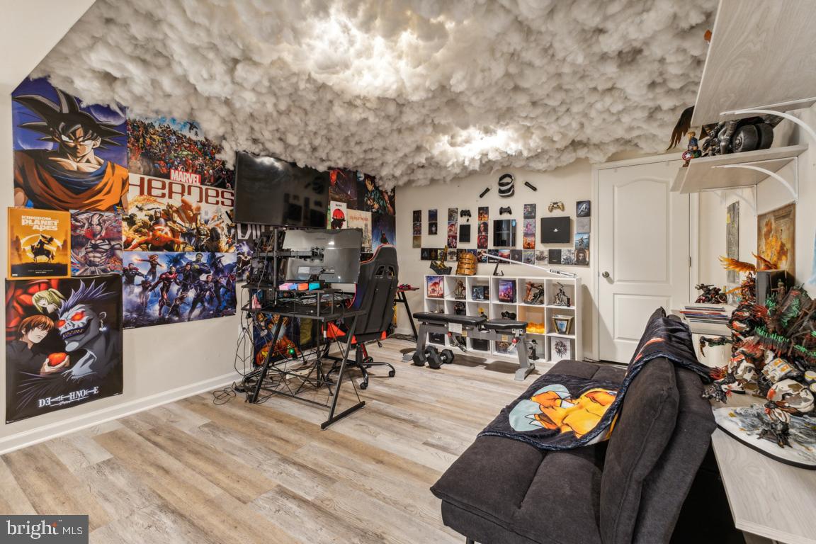 EMBREY MILL - Residential