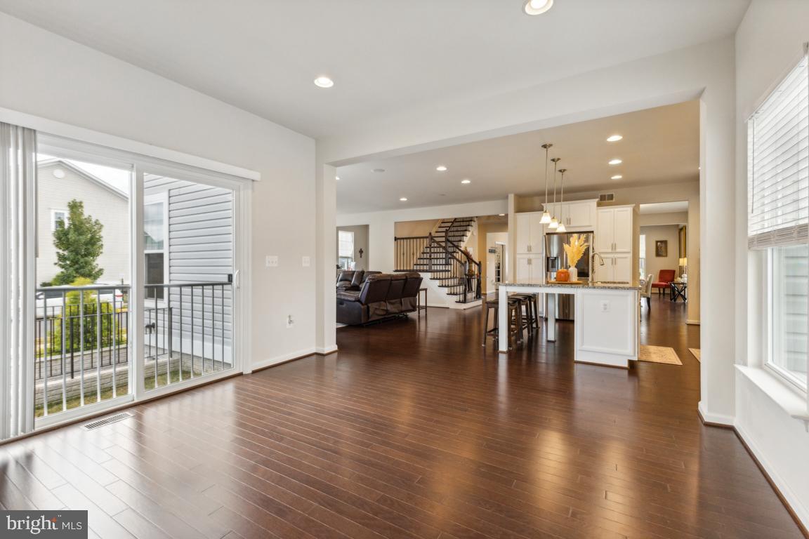 EMBREY MILL - Residential