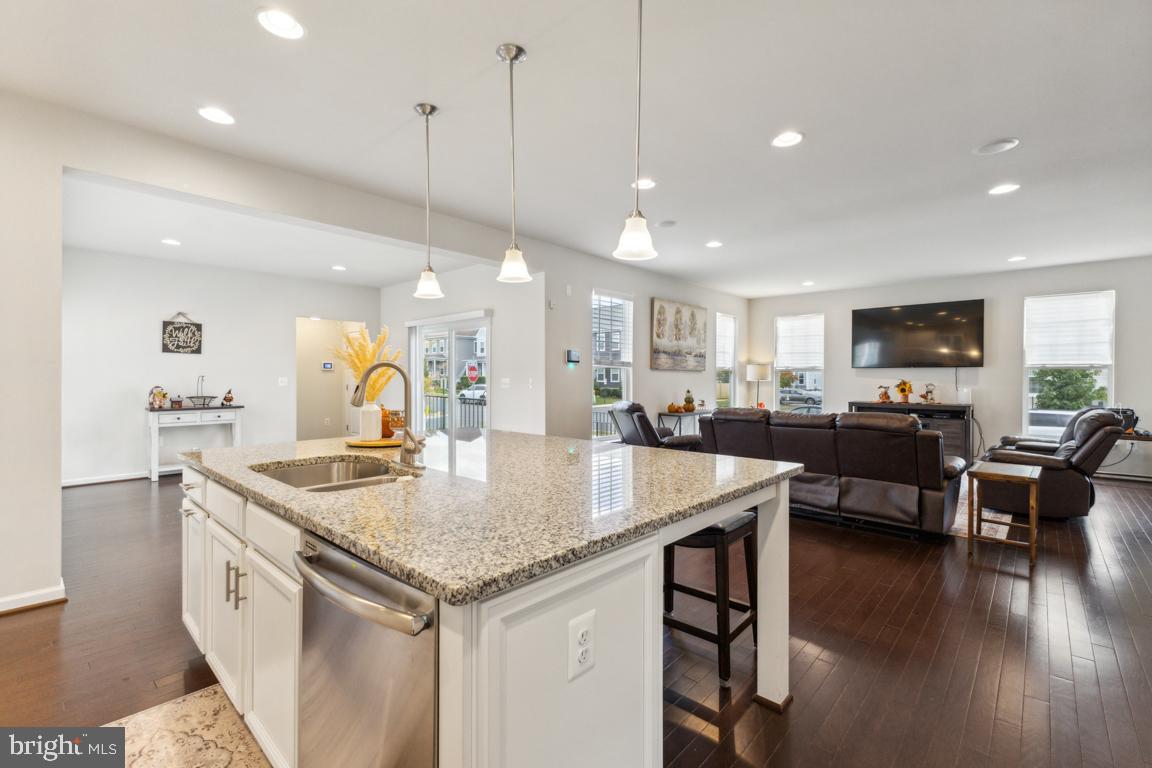 EMBREY MILL - Residential