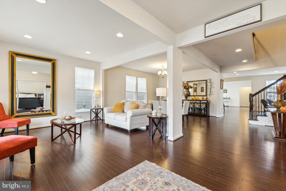 EMBREY MILL - Residential