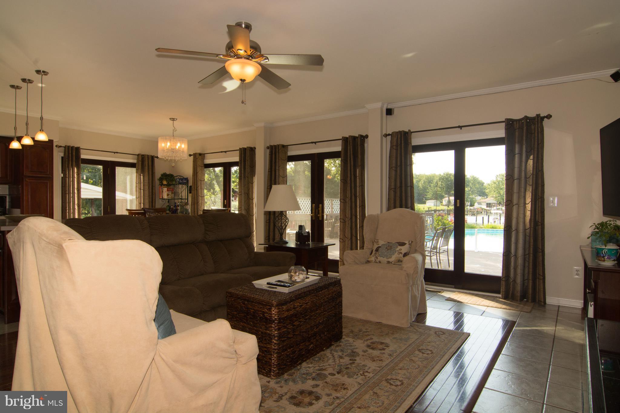 LONG BEACH ESTATES - Residential