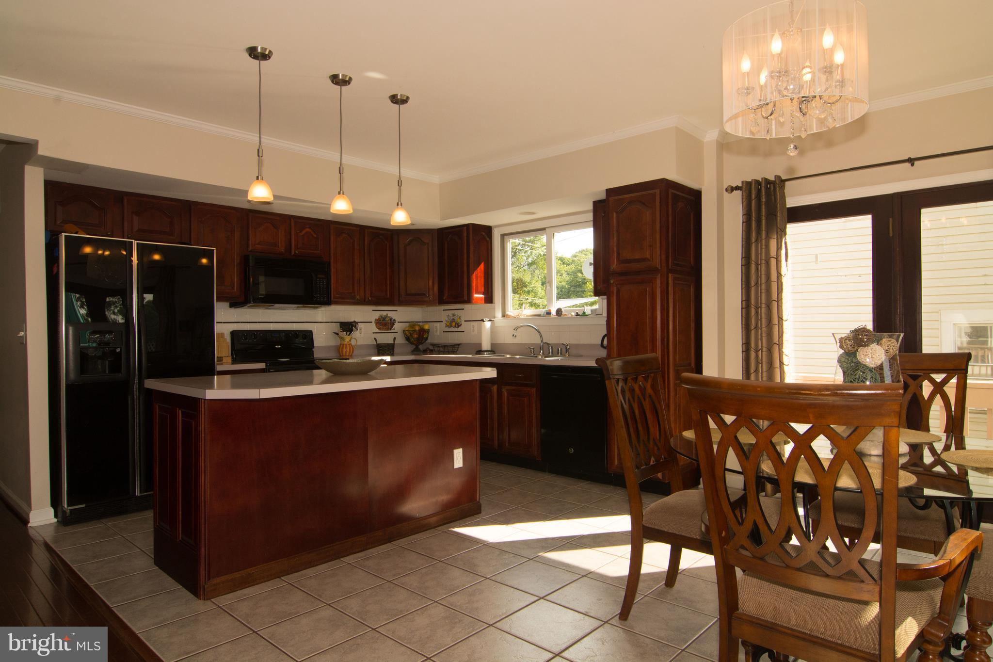 LONG BEACH ESTATES - Residential