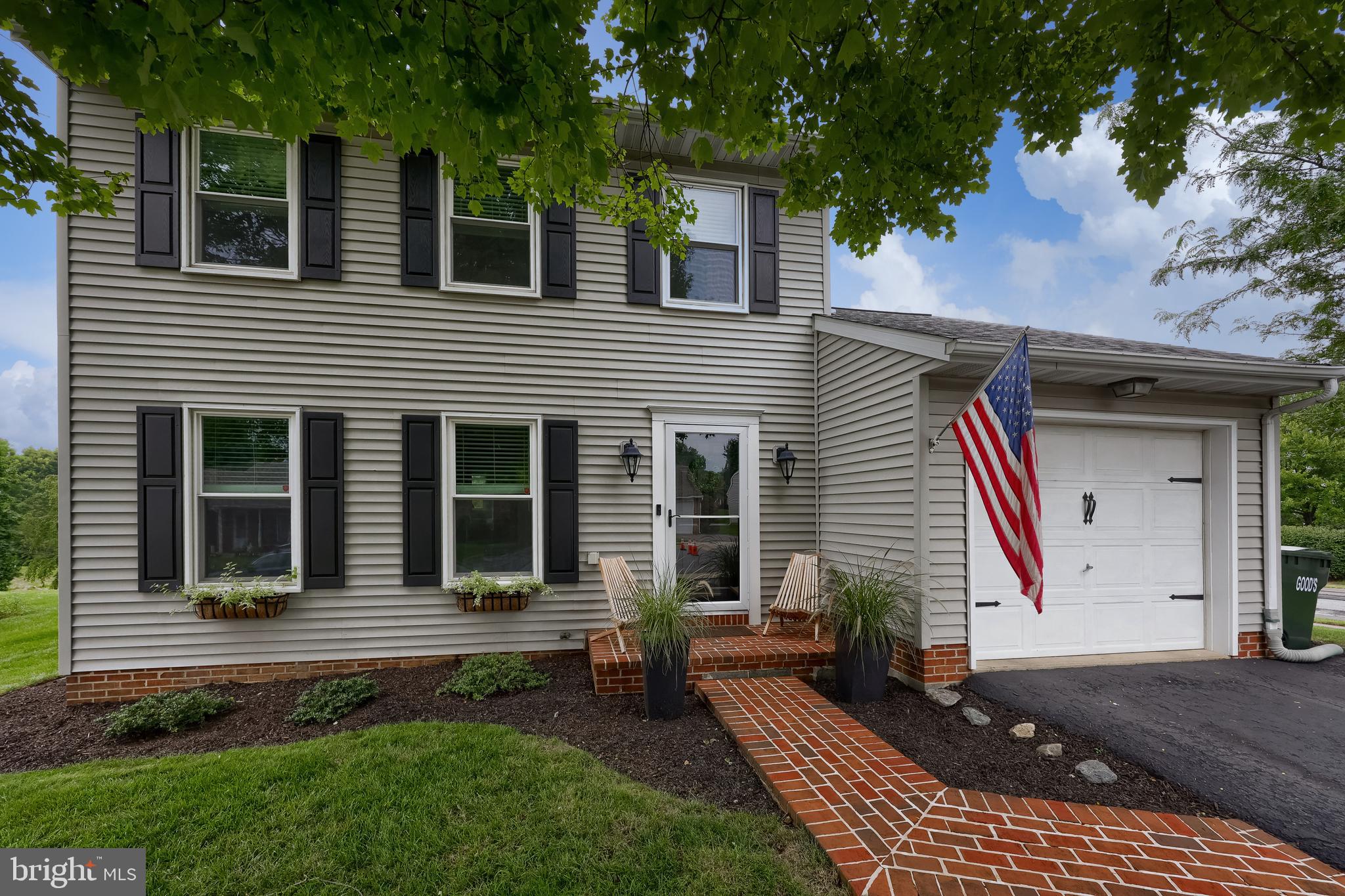 561 FRIENDSHIP AVENUE