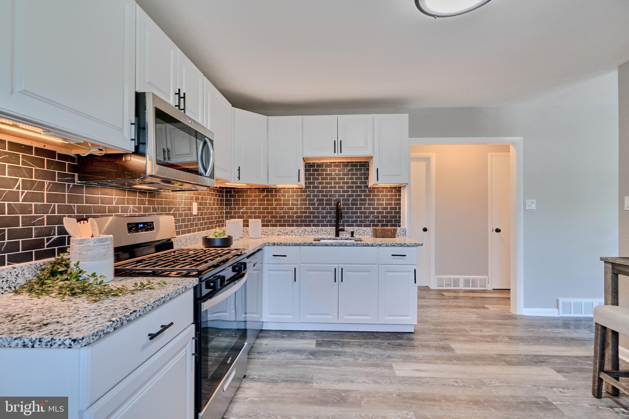 BROOKLYN - Residential