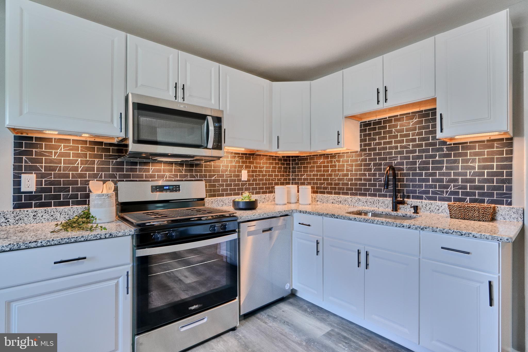 BROOKLYN - Residential