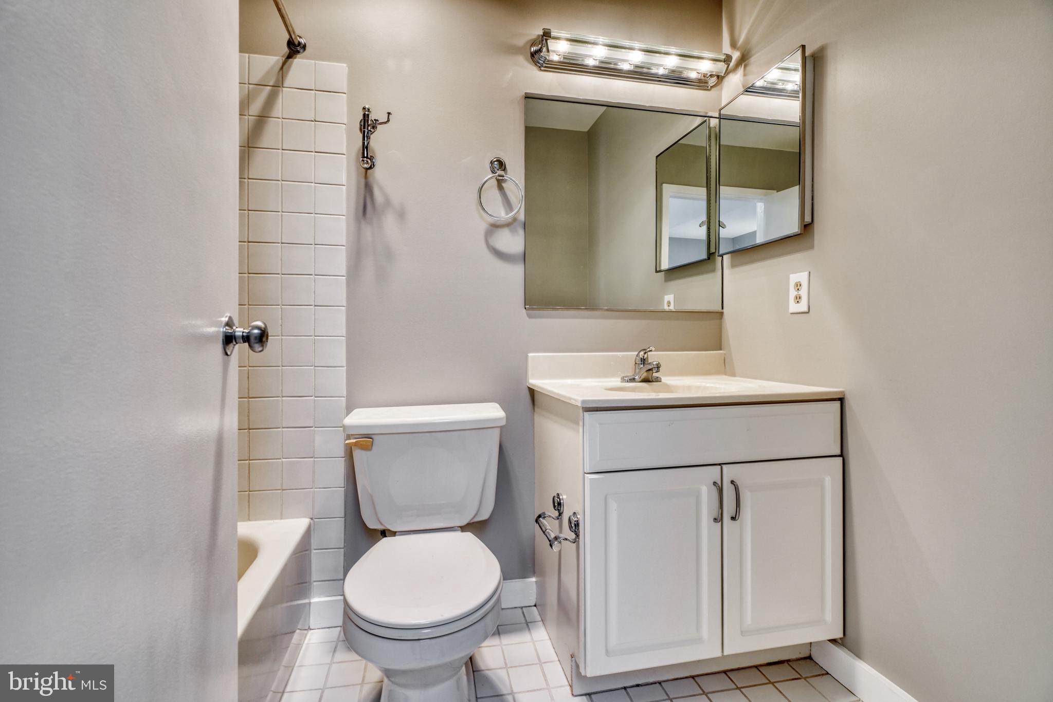 COLD SPRING NEWTOWN - Residential