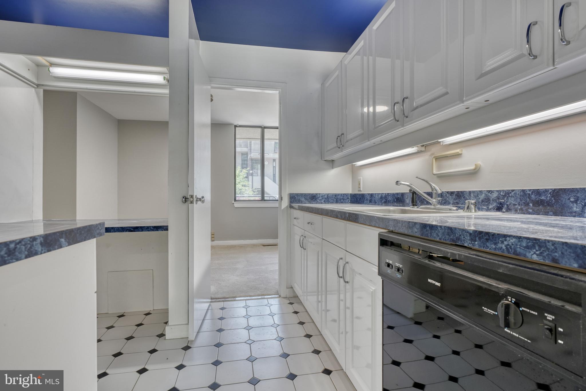 COLD SPRING NEWTOWN - Residential