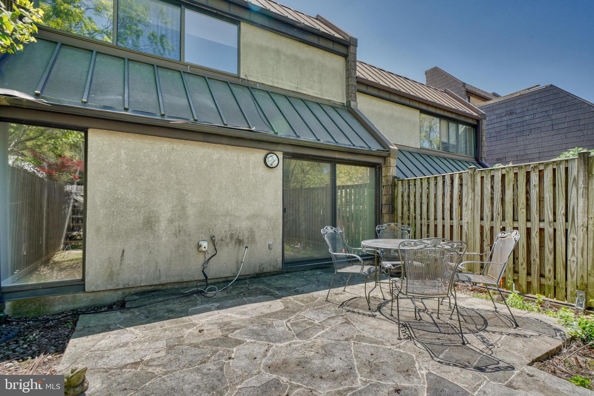 COLD SPRING NEWTOWN - Residential