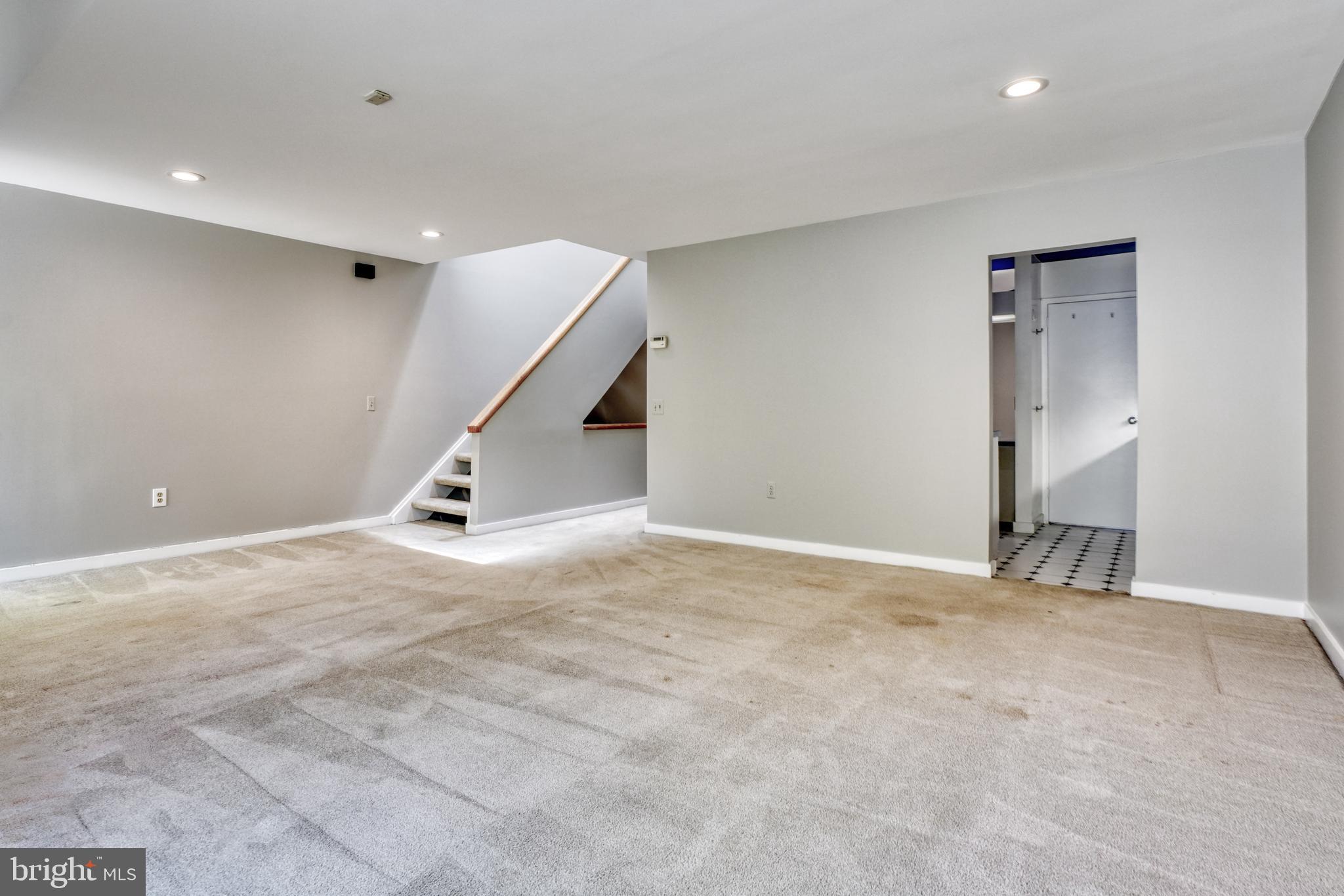 COLD SPRING NEWTOWN - Residential