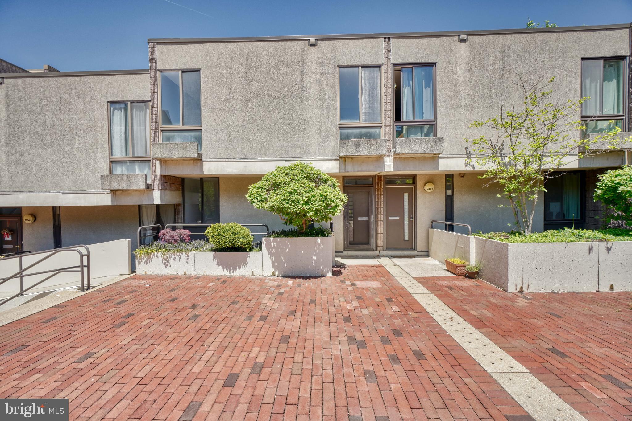 COLD SPRING NEWTOWN - Residential