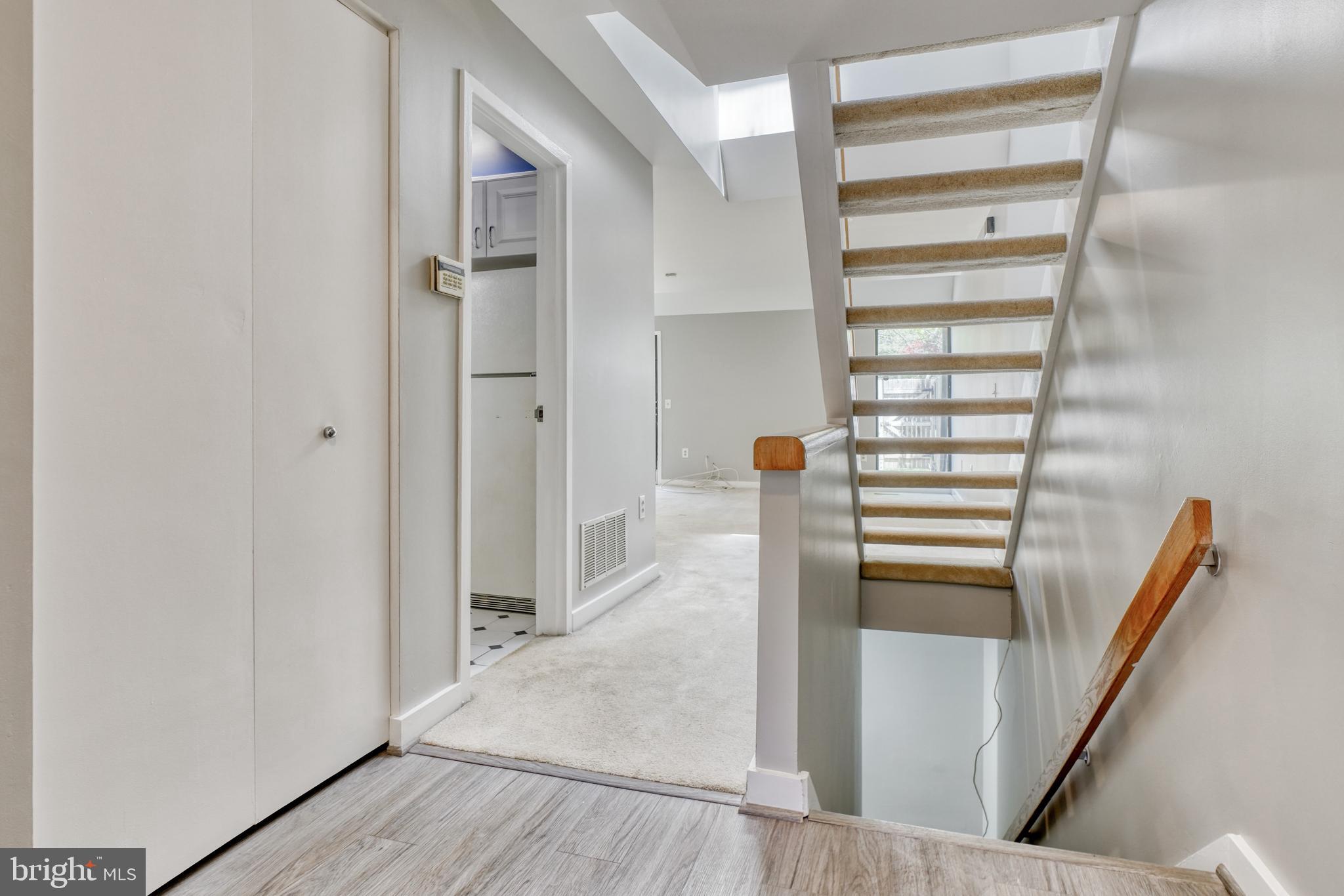 COLD SPRING NEWTOWN - Residential