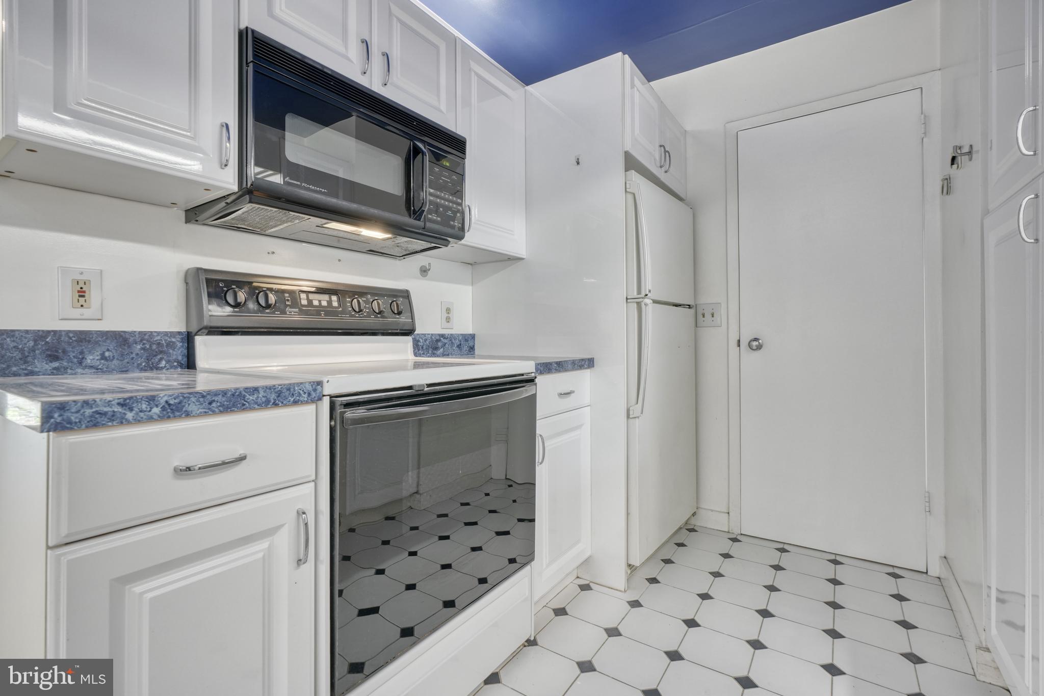 COLD SPRING NEWTOWN - Residential