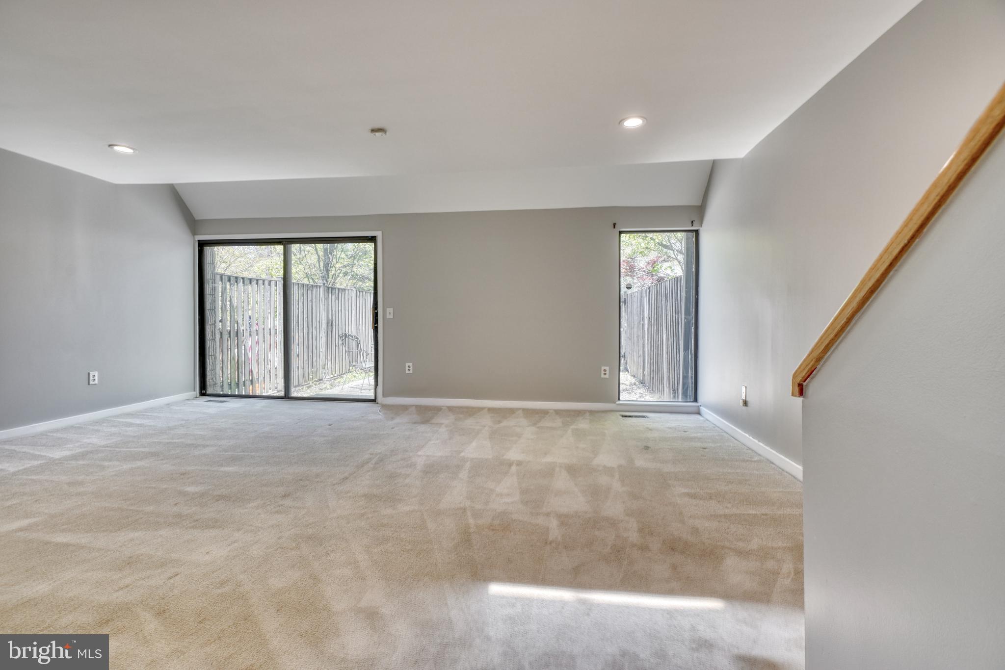 COLD SPRING NEWTOWN - Residential