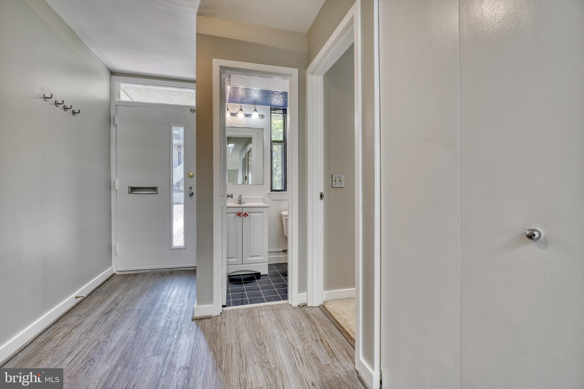 COLD SPRING NEWTOWN - Residential